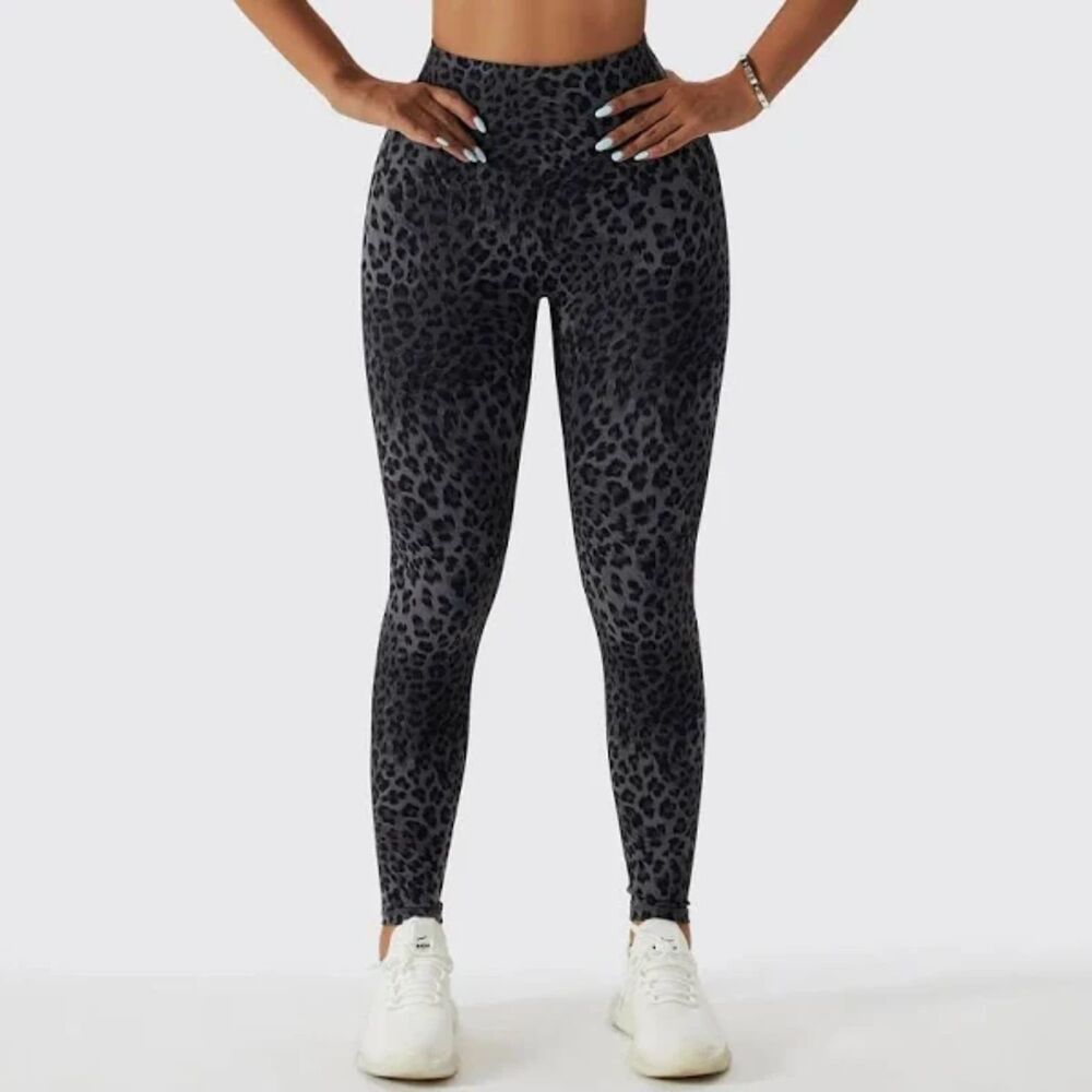 da-sh Heather Grey/Black Leopard pants, Piping down front, 2 back pocket Sz XL